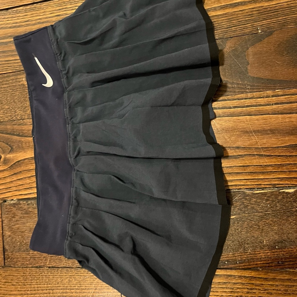 Nike Tennis Skirts in Pink, Black, and Blue - Picture 5 of 11